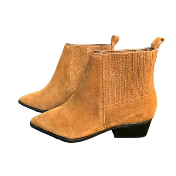 NWOB Marc Fisher Yarita Western Brown Suede Pointed Toe Ankle Boots Size 5M - Picture 3 of 8